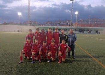 Derrota en el campo del líder por (2-1) tras un gran encuentro disputado