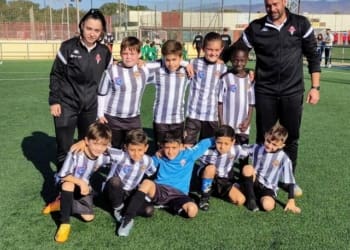 El Prebenjamin San Urbano de 3ª gana en casa ante el CD Atlco Benahadux . Enhorabuena equipo !