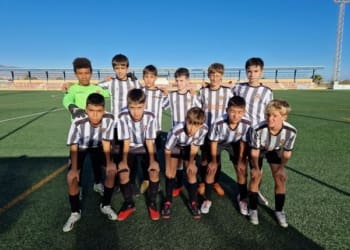 El infantil B preferente consigue la victoria en casa por 2 a 1 frente a la Mojonera CF . Vamos equipo !