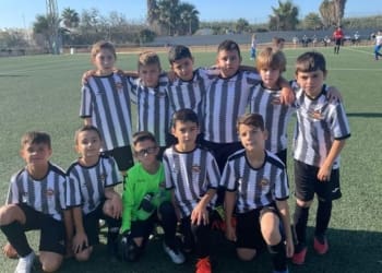 Nuestro benjamin C de 4ª se hace con la victoria en casa por 3 a 2 frente al CD Carboneras . Vamos equipo !