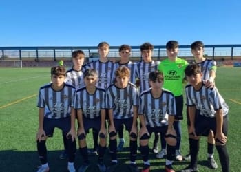 Victoria contundente del Cadete preferente en la mañana del día de hoy frente a la Mojonera CF . Enhorabuena equipo !