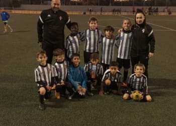 El Prebenjamin b sigue con su buena temporada y se impone con solvencia a los Molinos C.F. . Enhorabuena equipo !