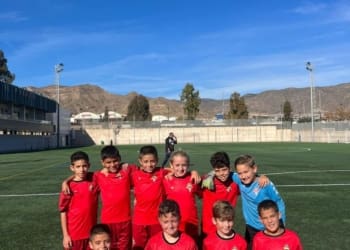 El benjamín B se impone es su visita a la ADP Parador por 3 a 6 . Enhorabuena equipo !