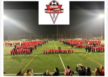 En el día de hoy y en el descanso del partido del juvenil A de división de honor frente a la UD Almería se ha llevado a cabo la presentación de los equipos de la UCD La Cañada At . Muchas gracias a los cuerpos técnicos , jugadores y familiares por hacerlo posible . Vamos Cañada !