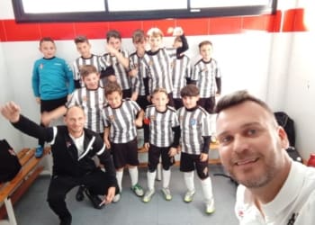 El benjamín de tercera S.U empata a 4 goles en su visita a la UCD Pavia . Vamos equipo !