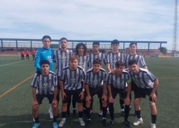 El juvenil A de división de honor de Pablo Hernández , consigue una importante victoria por 1 a 0 frente al CF Alhendin . Enhorabuena equipo !