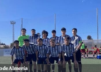 El juvenil de división de honor se impone en casa al Marbella por 1 a 0 . Vamos !