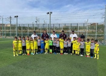 El Prebenjamin A llega a la semifinal del trofeo Yellow Cup de Villarreal como primeros de grupo tras ganar a la Academia 380 por 4-1, al Villarreal por 6-0 y al Roda por 4-0. Enhorabuena equipo !