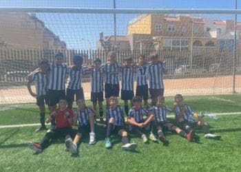El alevín de 4ª se hace con la victoria por 3 a 0 frente al Loma de Acosta . Vamos equipo !