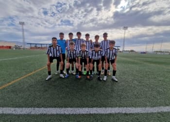 El infantil B esta terminando la temporada muy bien gracias al gran trabajo que están realizando . En el día de hoy se hacen con la victoria por 5 a 1 frente a la AD Pol Aguadulce . Vamos equipo !