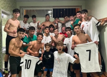 Por fin llegó la primera victoria de este gran equipo. Este equipo nos va a dar muchas alegrías
