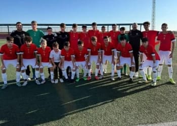 Gran victoria de nuestro cadete en casa ante @cdviator que nos hace seguir en los puestos altos de la tabla. A seguir trabajando chavales