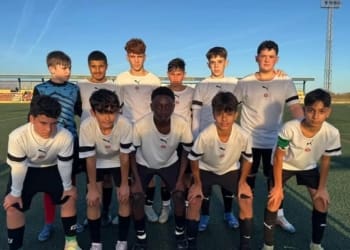 Gran victoria de nuestro infantil 3ª ante el @polielejido en un grandísimo partido de los nuestros. A seguir jugando y compitiendo de esta manera