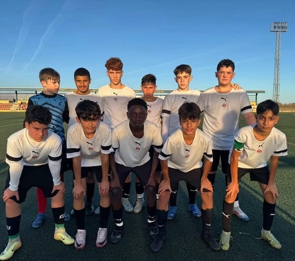 Gran victoria de nuestro infantil 3ª ante el @polielejido en un grandísimo partido de los nuestros. A seguir jugando y compitiendo de esta manera