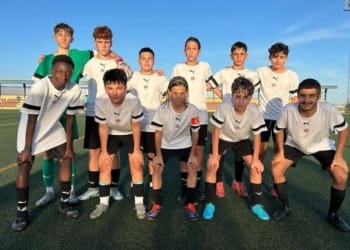 Otra gran victoria conseguida por nuestro infantil 2ª ante el @cdcantoria2017 A seguir jugando y compitiendo de esta manera
