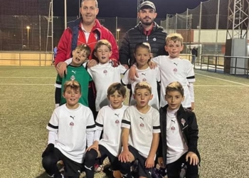 Triunfó contundente de nuestro benjamin 3ª ante @cd.vera A seguir disfrutando cracks