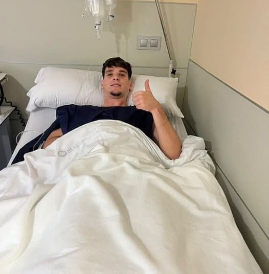 Desde todo el club queremos mandar toda nuestra fuerza y ánimo a Robledillo, jugador de nuestro Senior, que acaba de pasar por quirófano tras su lesión de rodilla.