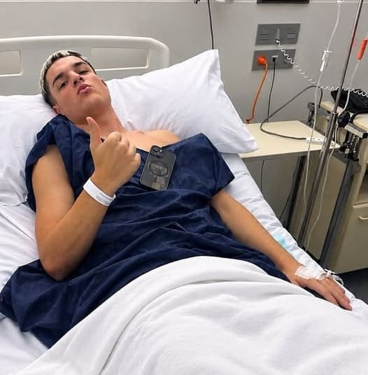 Desde todo el club queremos mandar mucho ánimo a Rubén, jugador de nuestro Juvenil B, que acaba de pasar por quirófano tras su lesión de rodilla.